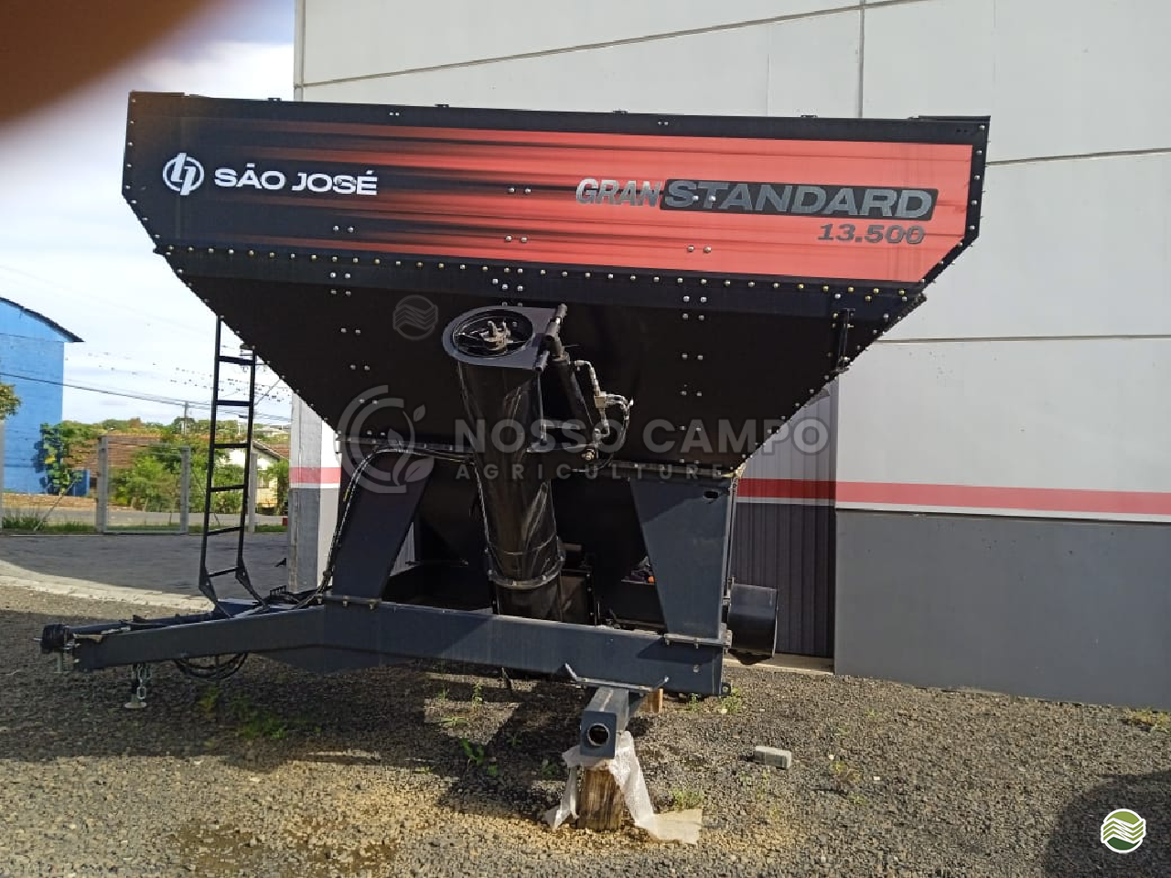 IMPLEMENTOS AGRICOLAS CARRETA BAZUKA  GRANEILEIRA 13500 Nosso Campo Agriculture - Mahindra - Matriz ARAPOTI PARANÁ PR
